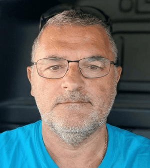 Laurent, artisan serrurier ETS Leryac